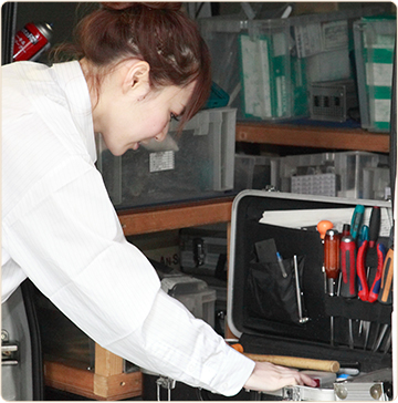 早朝にお店のシャッター鍵が壊れたら店舗まで即出張